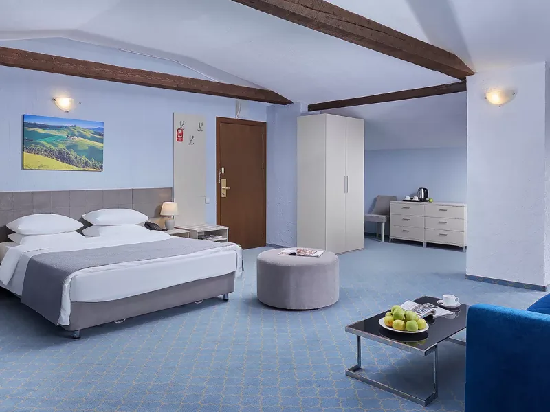 Люкс Кантри в Отель Country Resort HOTEL & SPA