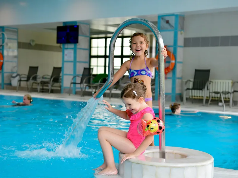 Занятия в бассейне - Moscow Country Club