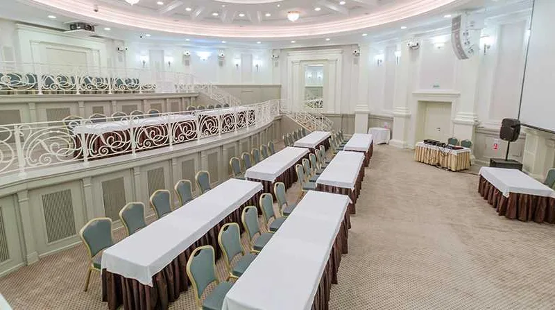 Зал фестивалей и конгрессов - SPA-Отель MIstraL
