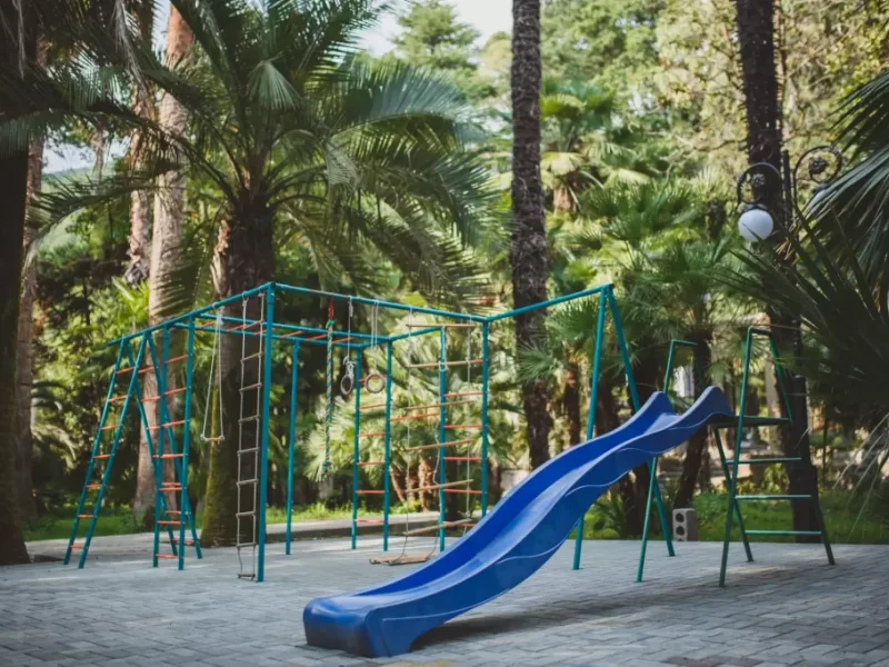 Детские площадки - Парк-отель AMRA PARK-HOTEL & SPA