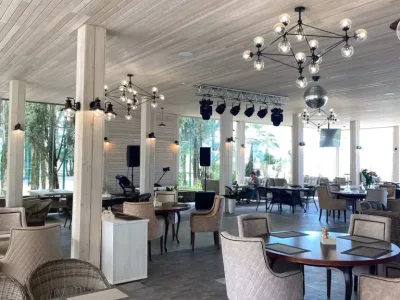 Ресторан «Sea Breeze Leto»