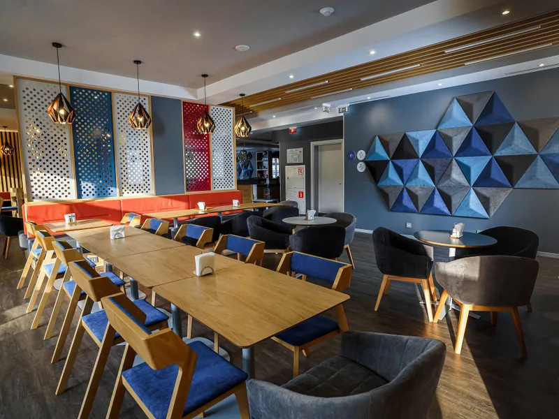 EXPRESS Café&Bar - Отель GoPark Hotel