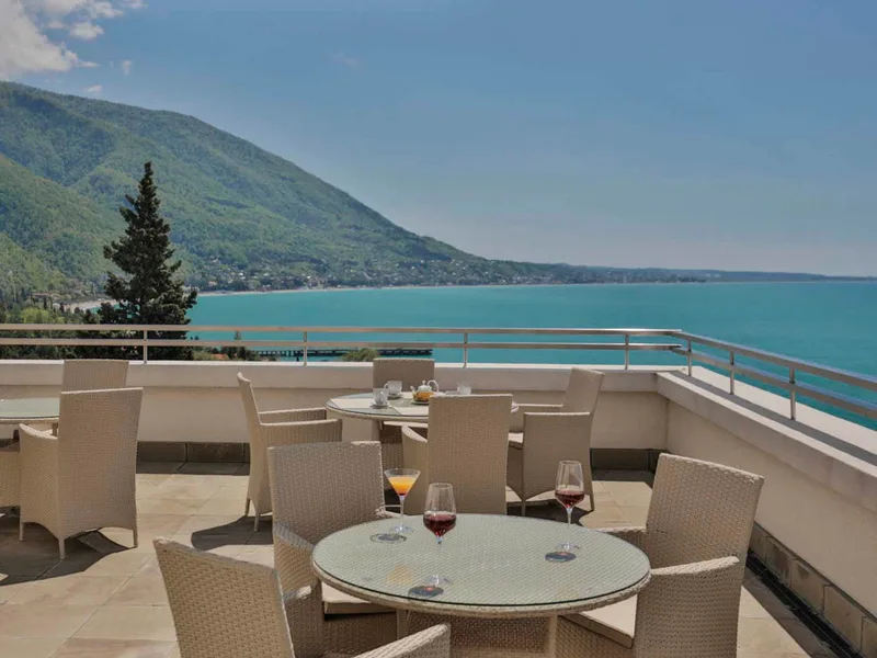 Lounge-bar «Маяк» - Отель Garden Resort Gagra