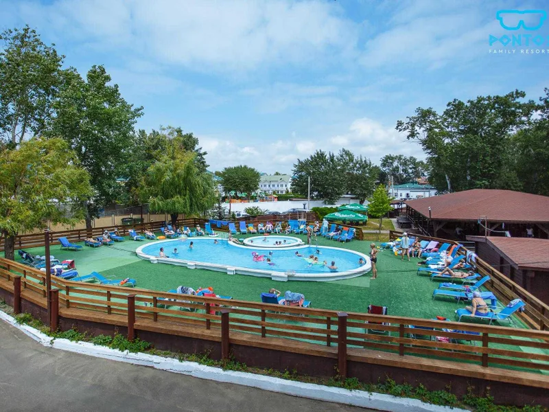 Открытый бассейн - Отель Pontos Family Resorts Vesta