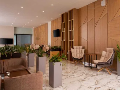 Lobby bar