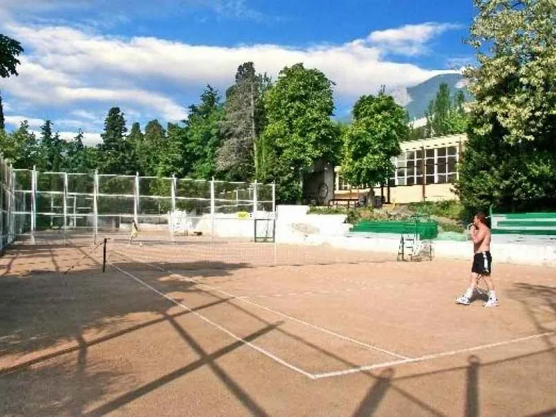 Теннисный корт - Гурзуфский Крым Cанаторий