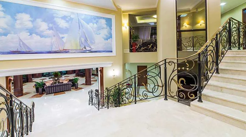 Лобби-бар Ritzy - SPA-Отель MIstraL