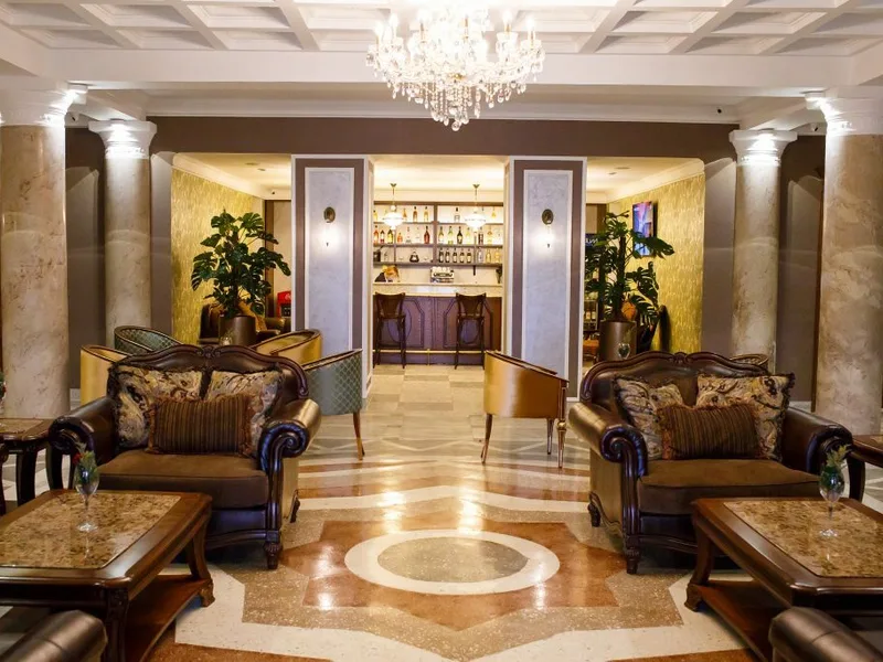 Лобби-бар - Парк-отель AMRA PARK-HOTEL & SPA