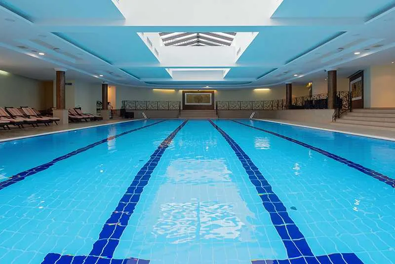 Крытый бассейн - SPA-Отель MIstraL