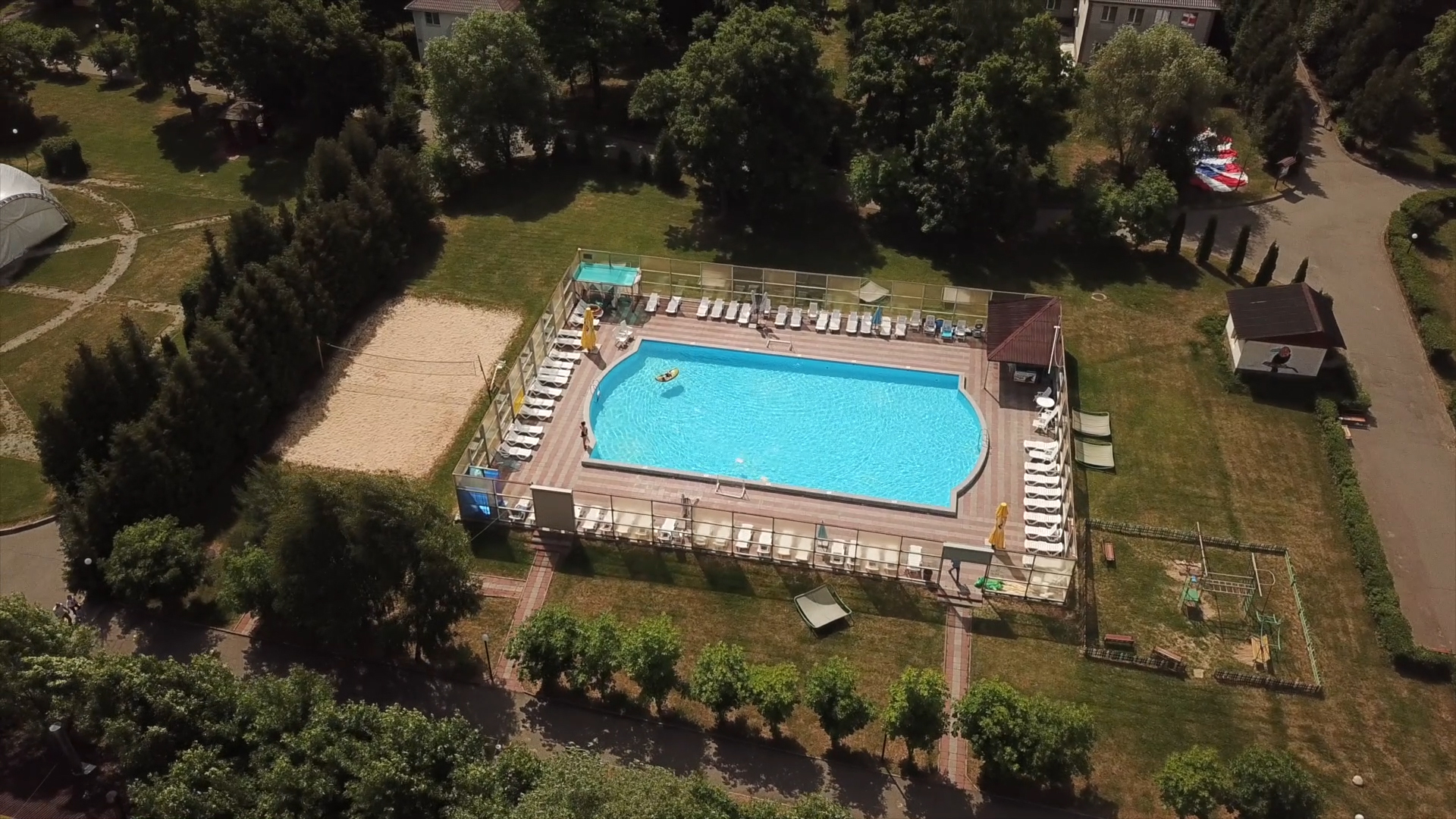 Открытый бассейн -  Парк-отель Фореста Фестиваль Парк