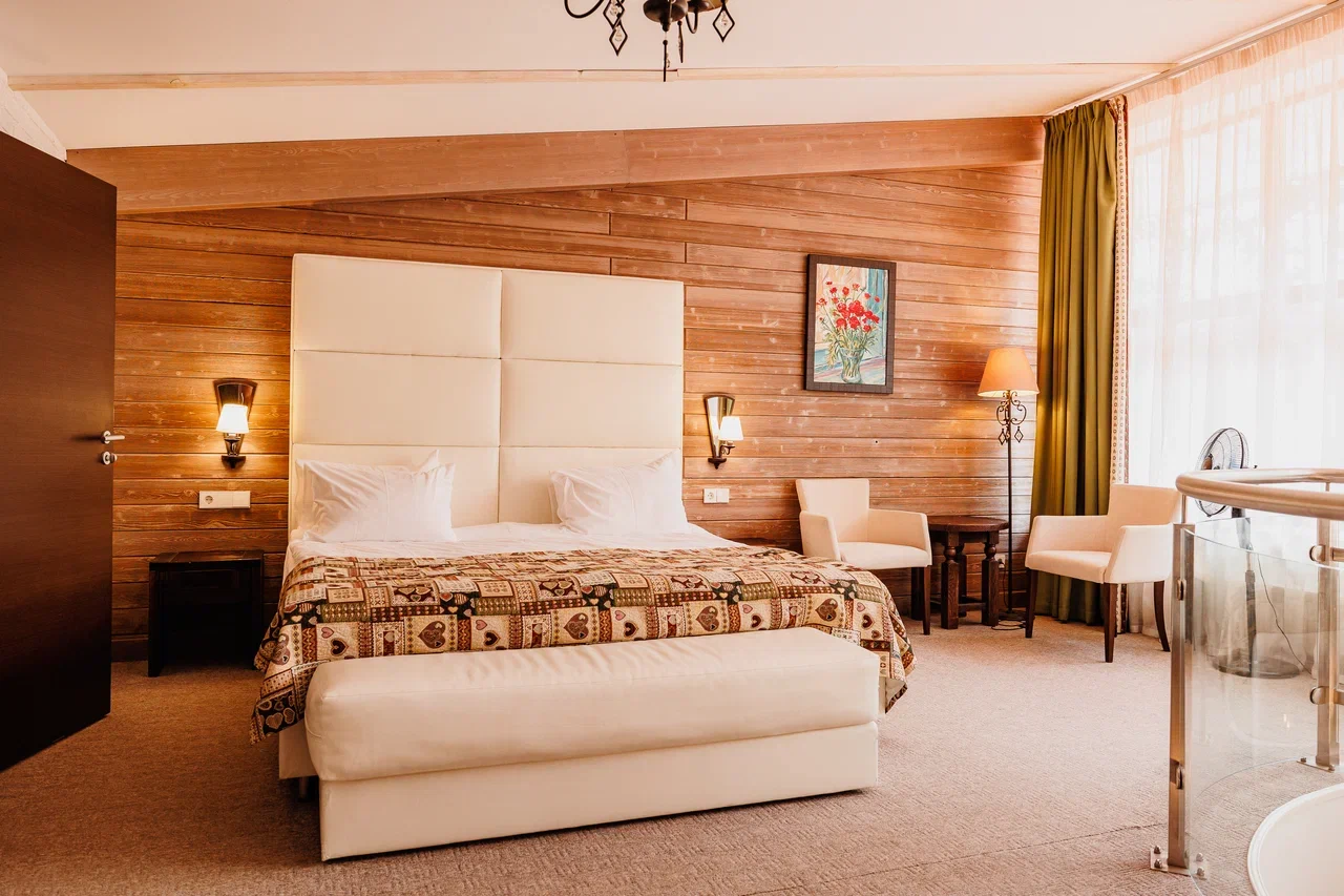 Люкс Двухуровневый -  Парк-отель «Русский»