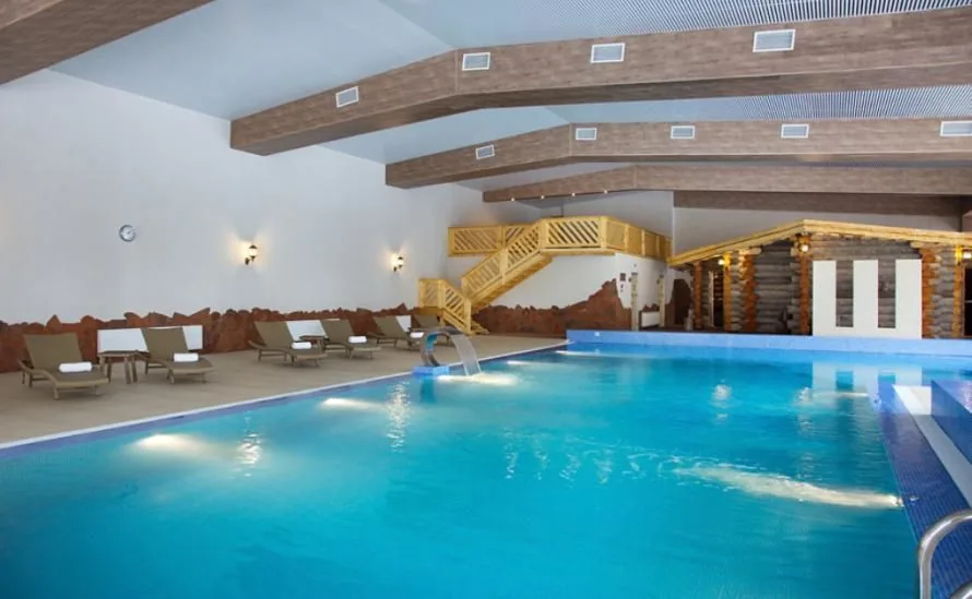 Закрытие бассейна - Country Resort HOTEL & SPA